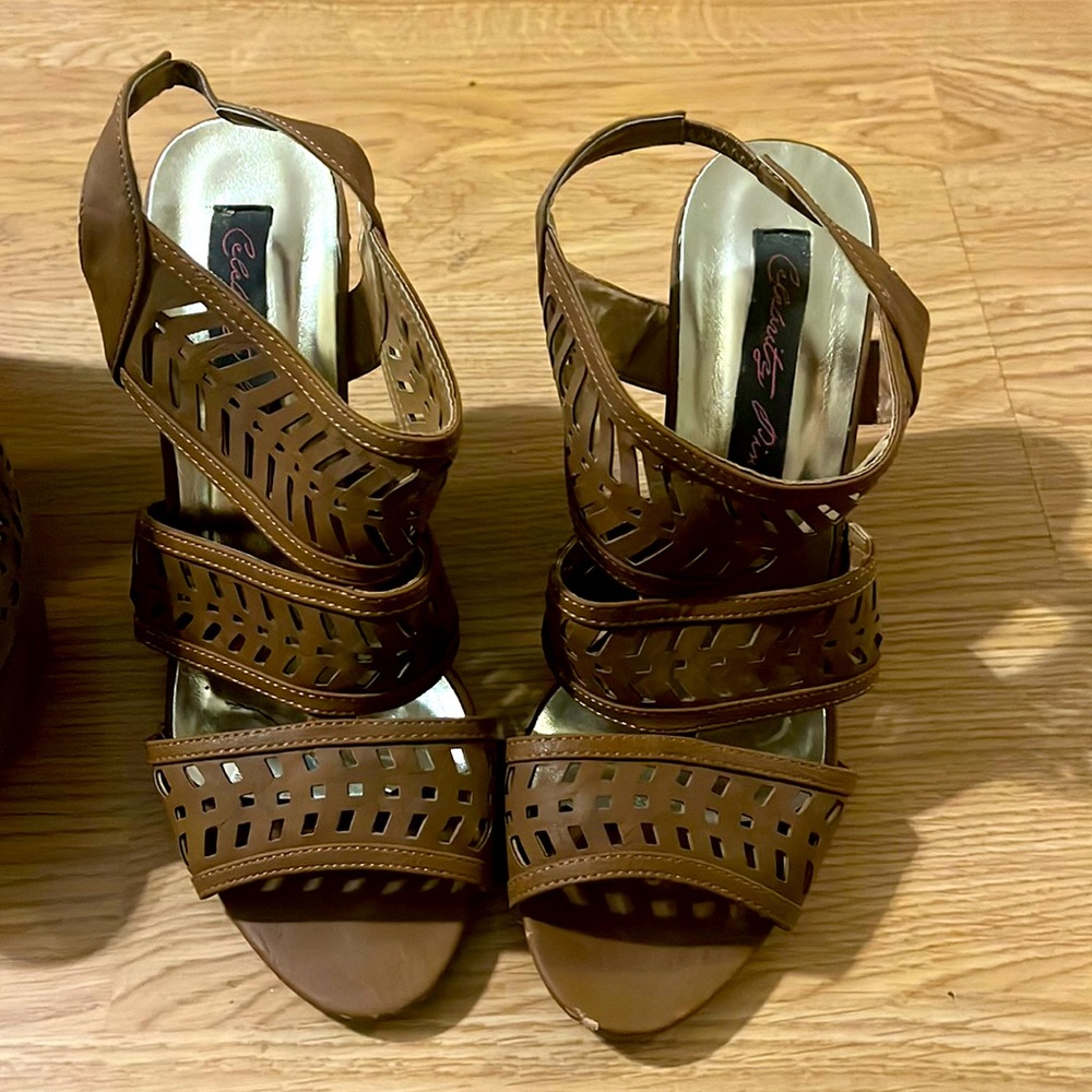 Celebrity pink heels great for going out or running errands